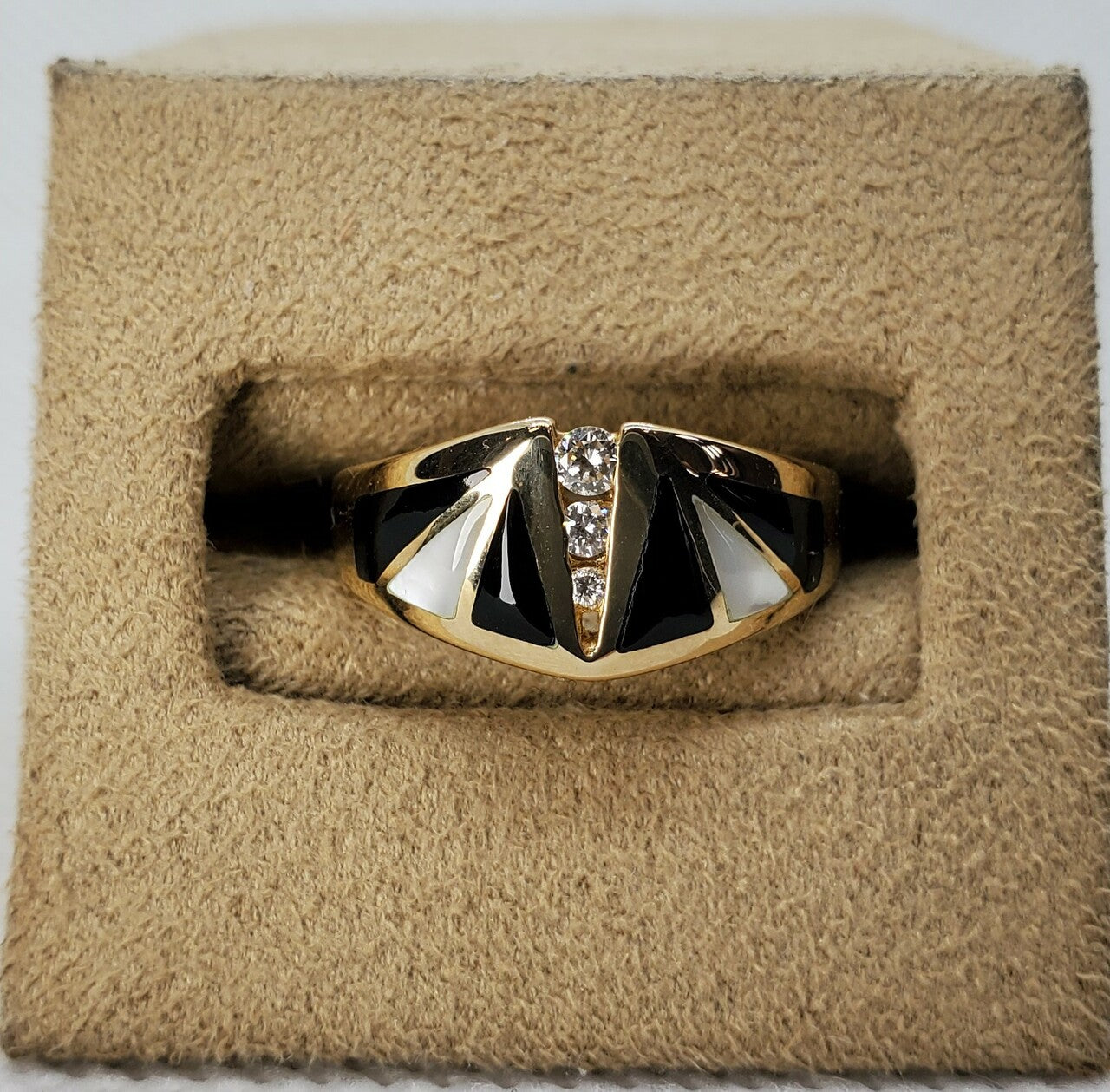 Kabana Onyx and Mother of Pearl Ring